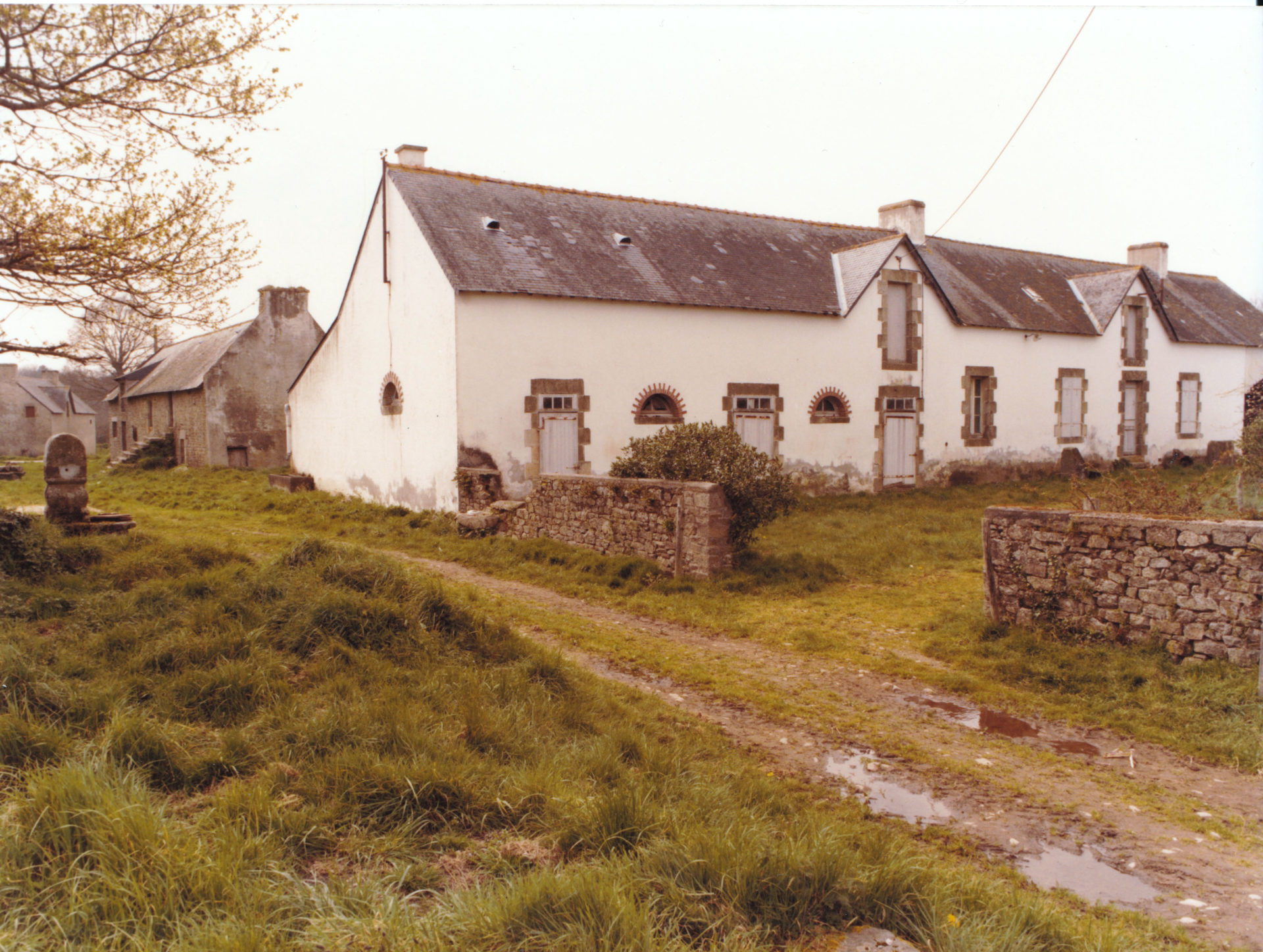 Bâtiment E dans les années 70.